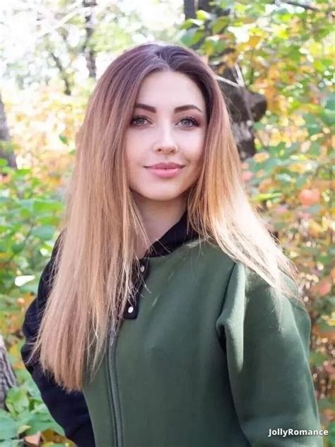 How To Tell If A Ukrainian Girl Likes You • Euro Bride Finder