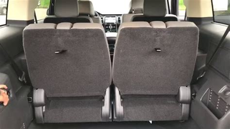 How To Use the Tailgate Seating in a Ford Flex - YouTube