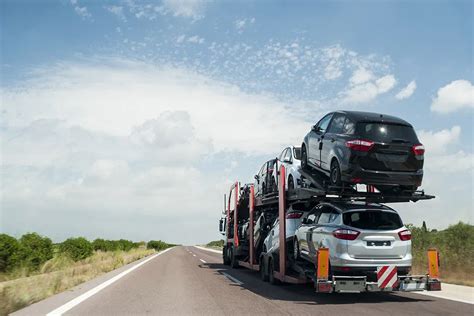 How You Can Keep Your Car Safe by Using Auto Transport Services