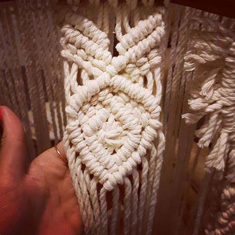 How advanced macrame patterns are made
