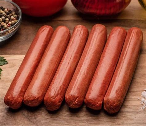 How are frankfurters made. Germandeli.com German Style Frankfurters/Wieners (6) per 1.10 lb. 6 Weiners per 1.10 lb. One of our most popular GermanDeli.com items. Ingredients: Pork and beef finely chopped with salt & spices. Naturally smoked and cooked. Serving Info: This product is fully cooked in a natural casing. Try it pan fried, boiled or on the grill, served with ... 