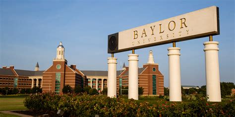 How big is baylor university