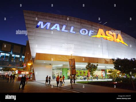 How big is mall of asia