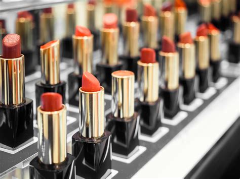 How brands are reaching mass beauty shoppers - Glossy