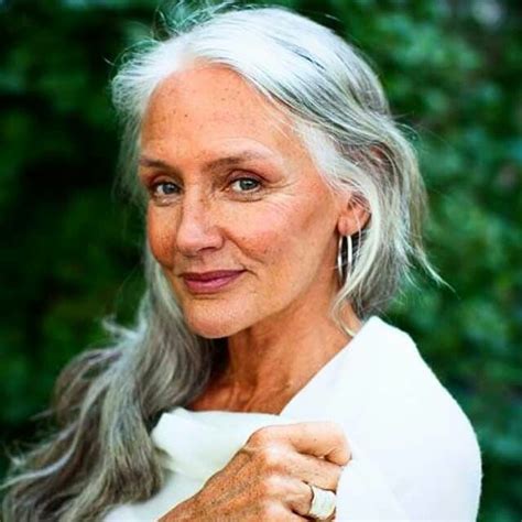 How can I look pretty at 65? - yourbestselves.com