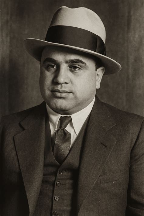 How did al capone get syphilis