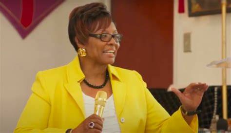 How did iona locke passed away