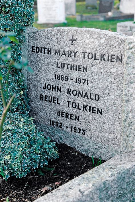 How did j.r.r. tolkien die