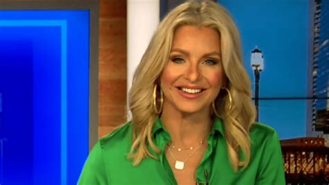 Follow Paula Ebben, an award-winning journalist and anchor for WBZ-TV News, to get the latest news, updates and insights from her perspective.