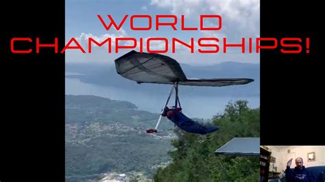 How do gliding competitions work