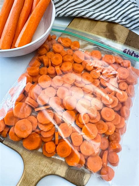 How do you freeze carrots. 