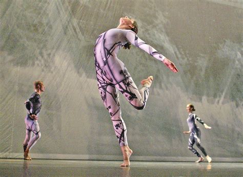 How does dance express culture