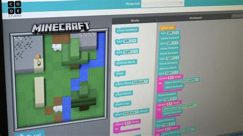 How does minecraft teach coding