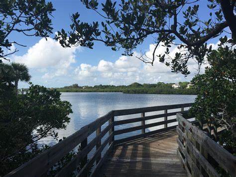 How far is Indian Rocks Beach from Venice (Florida) - Trippy