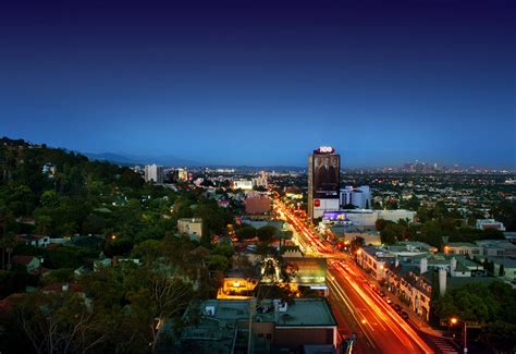 How far is West Hollywood from North Hollywood