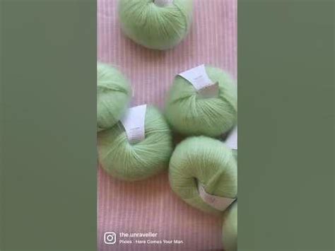 How good is green 🐸 🧚‍♀️ 💚. Yarn is Mohair Delight by Hobbii Yarn.