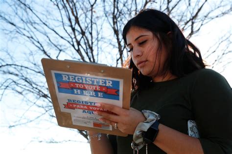 How has Texas voter registration changed since the last constitutional amendment election?