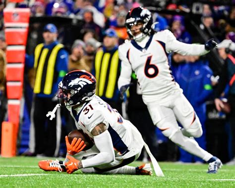 How have the Broncos revamped a historically bad defense on the fly? Tough conversations, turnovers galore and the Justin Simmons effect