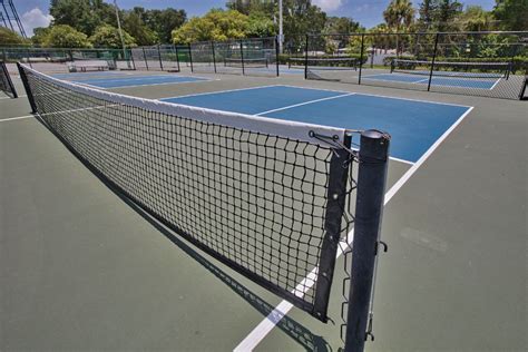How high is a pickleball net. The size of the court, the type of net material, the net’s height, and the net’s shape all differentiate pickleball from tennis. Also, Read our blog on pickleball court vs tennis court . A pickleball court is smaller than a tennis court; it measures 20×44 feet compared to 36×78 feet for a standard double match in tennis. 