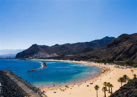 How hot is tenerife in february