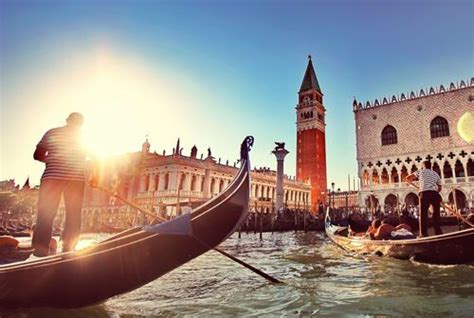 How hot is venice in october