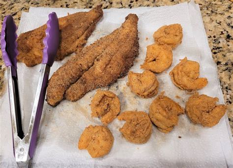 How hot should the grease be to fry fish? - Fast, tasty, simple