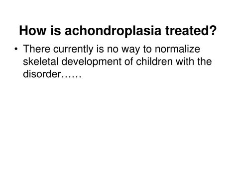 How is achondroplasia treated