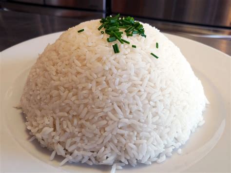 How is boiled rice made
