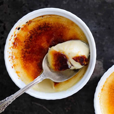 How is creme brulee made