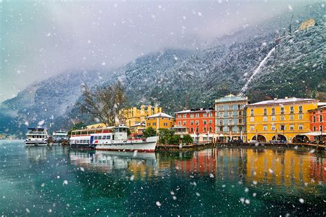 How is italy in december