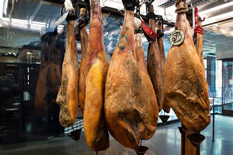 How is jamon iberico made