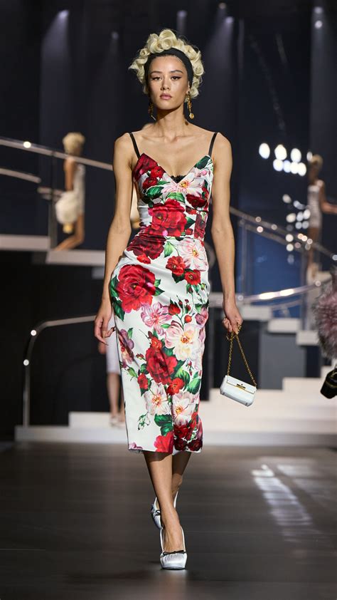 How long are fashion shows. .  ...