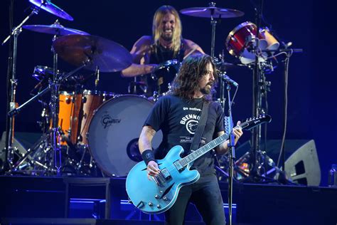 Now fans who weren't able to attend will finally be able to witness the one-of-a-kind show. For a limited time, Foo Fighters are streaming the full concert for free on their YouTube channel. "June 20th, 2021: Rock and Roll returns to [ The Garden], streaming for a limited time at the link in bio. Can't wait to see you all again soon!!!". 