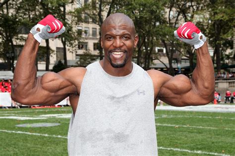 How long did terry crews play in the nfl. Before pursuing a career in entertainment, Terry Crews played professional football in the National Football League (NFL). He was drafted by the Los Angeles Rams in the 11th round of the 1991 NFL ... 