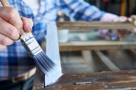 How long does chalk paint take to dry? - Farmhouse Finishes