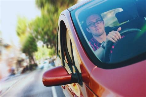 How long does it take to learn how to drive. On the average, it is estimated by the Driver and Vehicle Standards Agency (DVSA) that it takes most people 45 hours of lessons to learn how to drive, plus 22 hours of practicing, on the … 