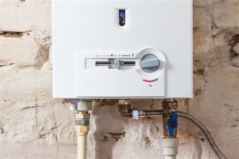 How long does water heater last. Oct 15, 2023 ... Water heaters have an average lifespan of 10-15 years, but several factors can affect their longevity. These include the type of water heater, ... 
