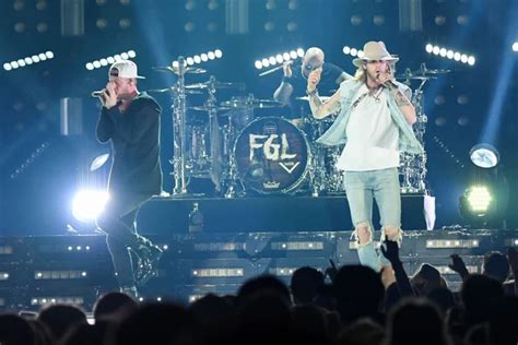 How long is a fgl concert