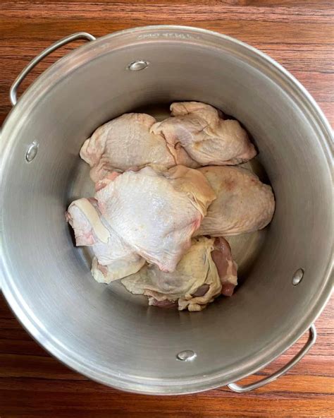 How long should a chicken boil