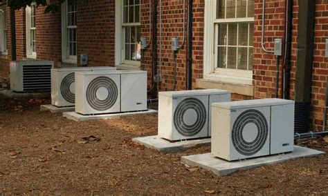 How long should an ac unit last. 18-Nov-2020 ... It's important to know how old your HVAC system components are. Air conditioners and heat pumps last an average of 10 to 12 years, while ... 