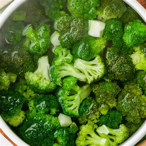 How long should broccoli be boiled