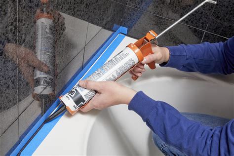 How long should caulk dry