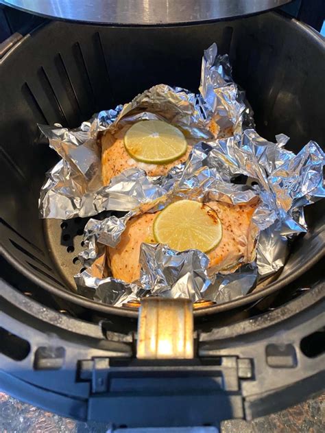 How long to cook fish in foil
