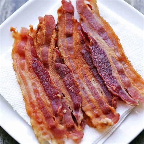 How long to put bacon in microwave