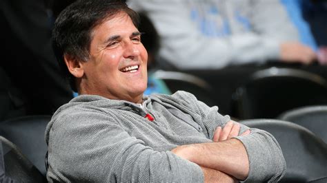 How many businesses does mark cuban own. Mark Cuban Today. Today, Mark Cuban remains active on Shark Tank and the Dallas Mavericks. He is also a mentor for many entrepreneurs and an investor in multiple American businesses. Cuban has an estimated net worth of $4.6 billion as of January 2023. Mark Cuban is also a fifth-time author. 