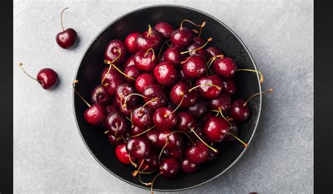 How many cherries in a serving.  Many definition: Amounting to or consisting of a larg...