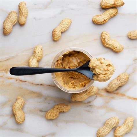 How many grams are in a tablespoon of peanut butter?