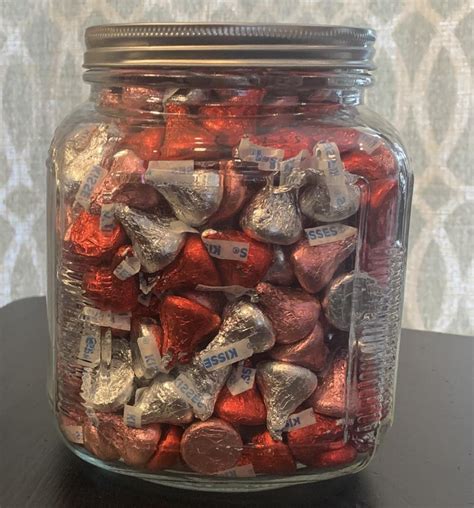 How many hershey kisses are in a jar. Hershey's Kisses Original - Individually Wrapped - Red, Green & Silver | Broadway Candy Confectionery Jar 600g | Approximately 120 Pieces. (12) $17.33. 