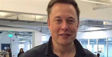 How many hours does Elon sleep a day