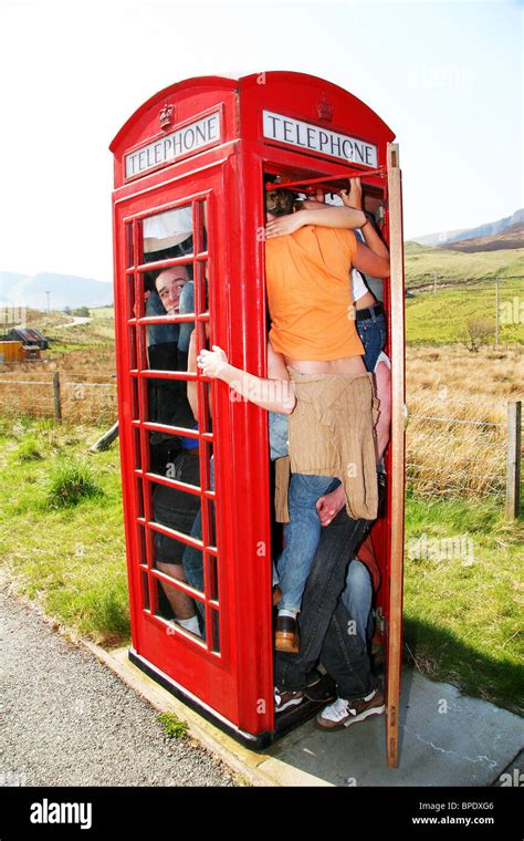 How many people can fit into a telephone box? – Short-Question